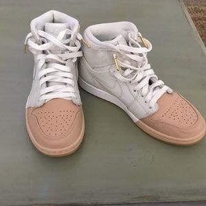 Women’s Nike Air Jordan’s size 7